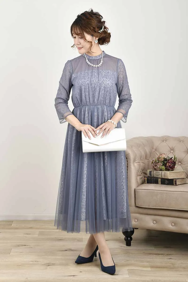 ブルーのレースレイヤードエアリードレス