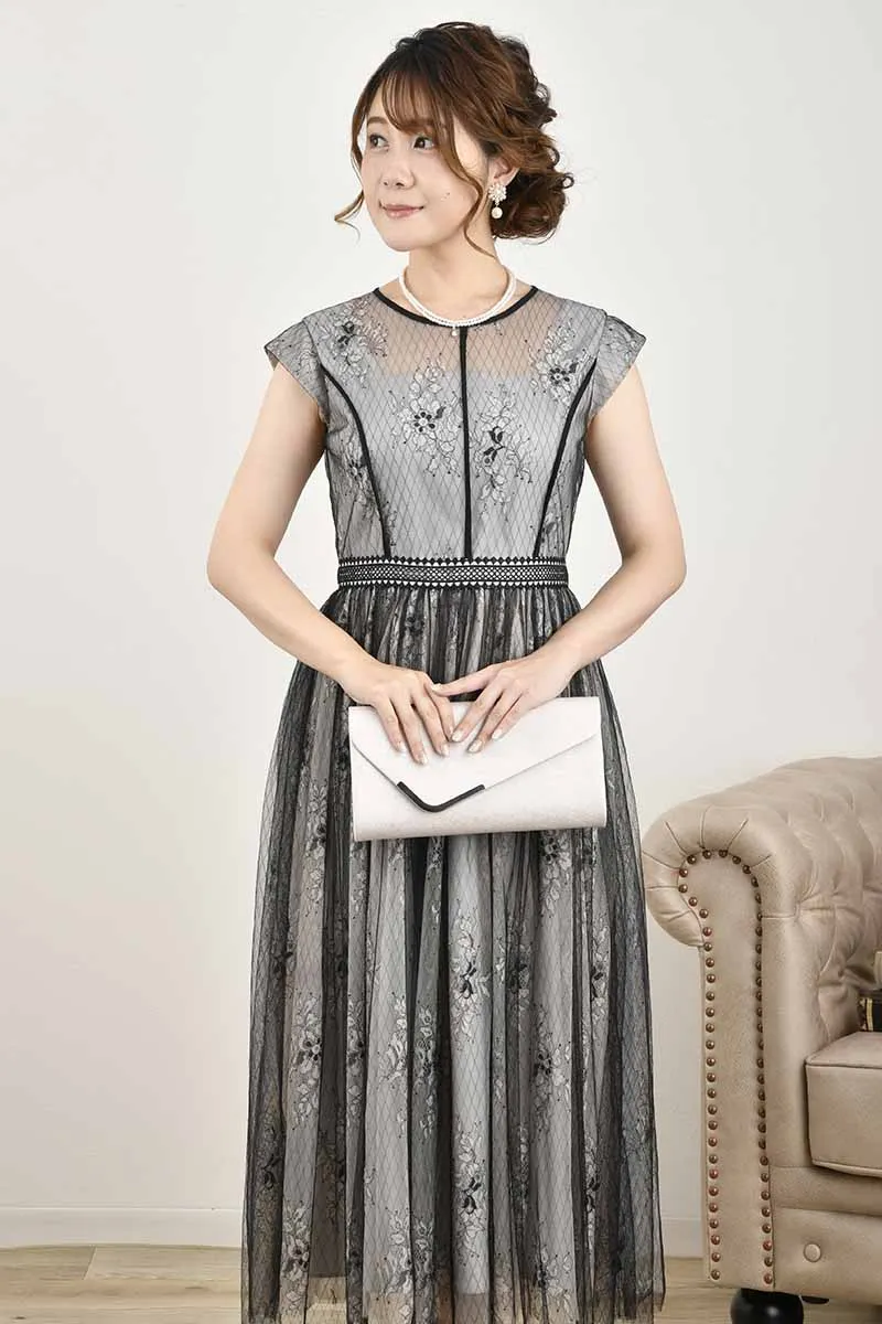 ブラック×グレーのチュールレースギャザードレス