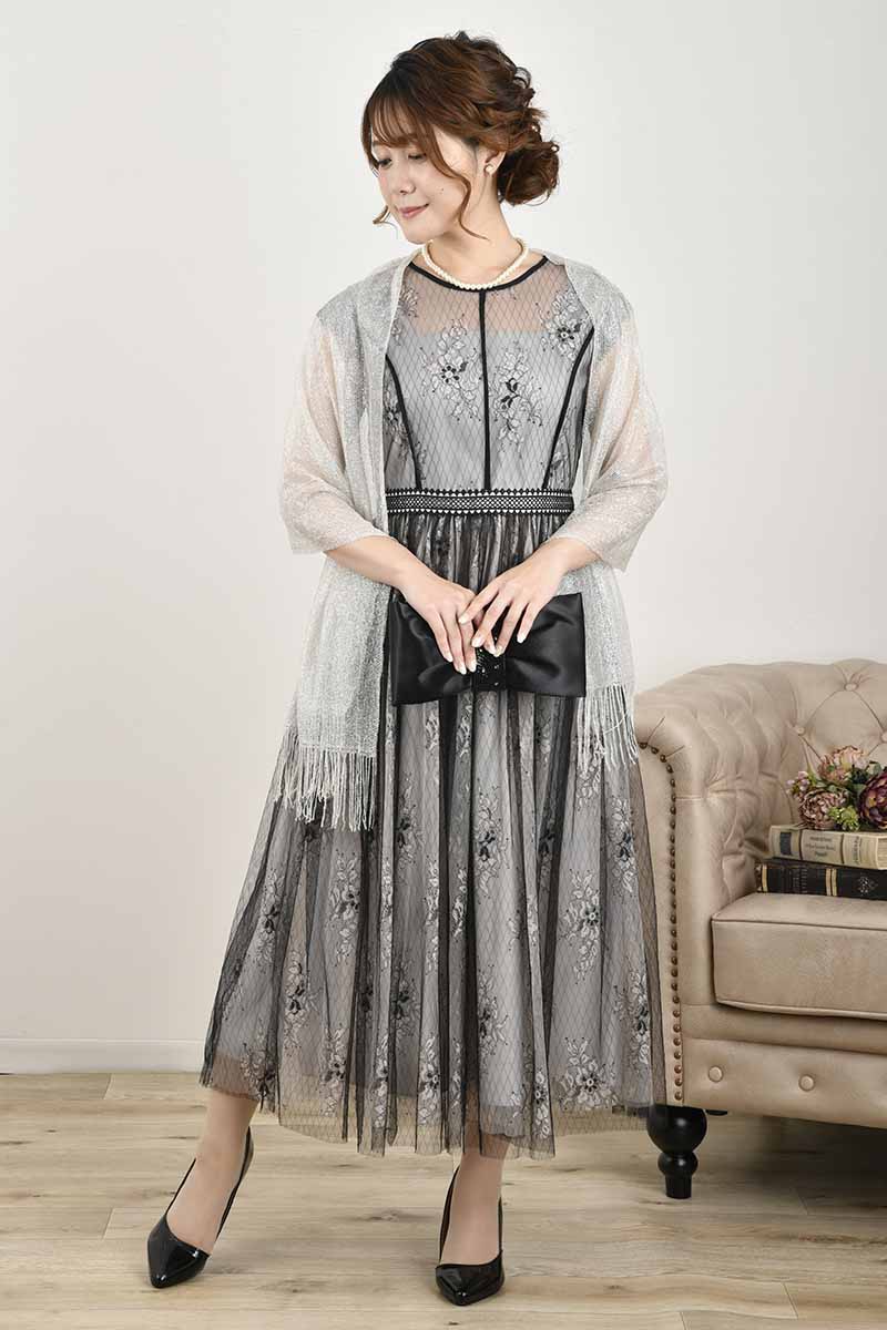 ブラック×グレーのチュールレースギャザードレス