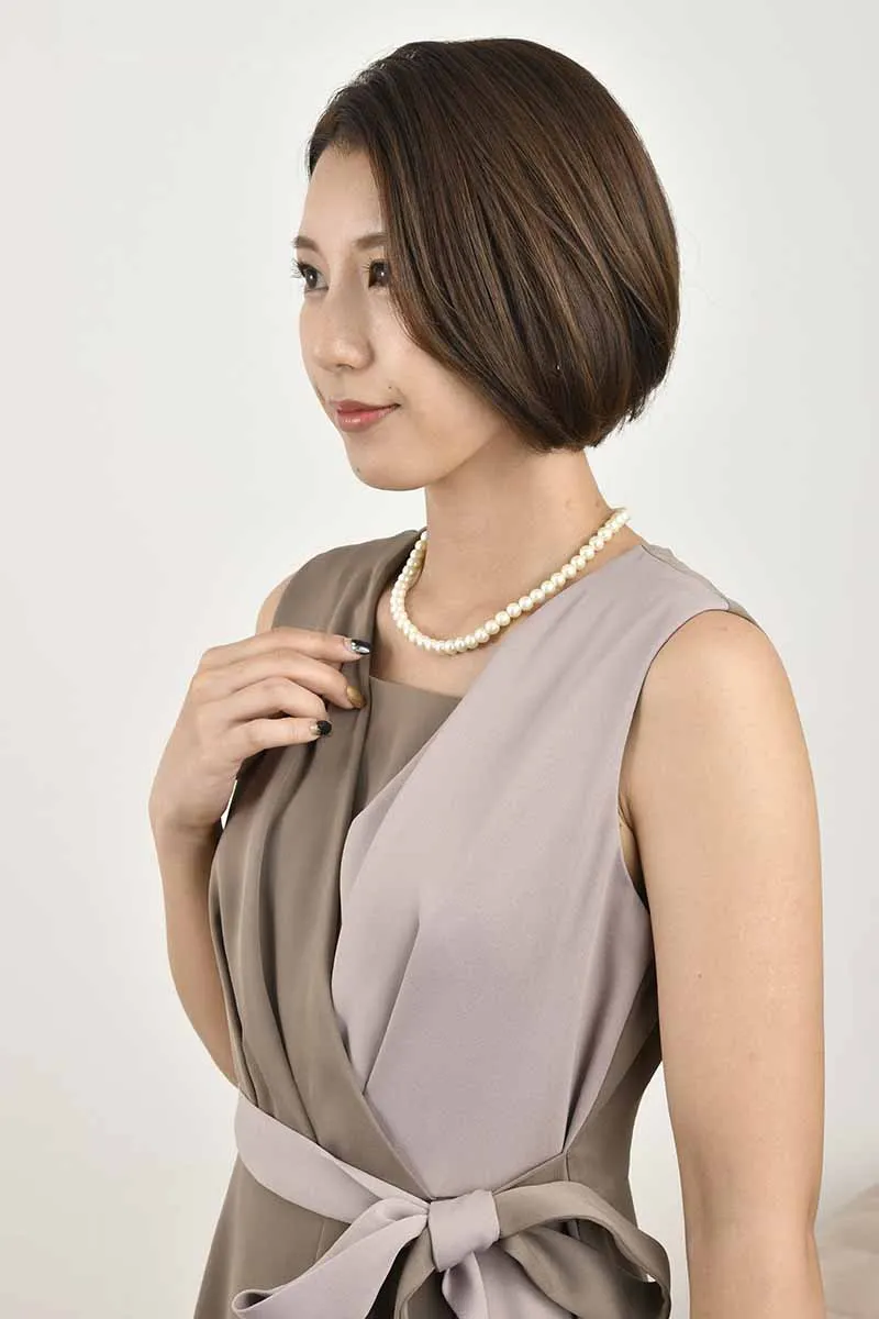 ブラウン×ベージュのカシュクールドレス