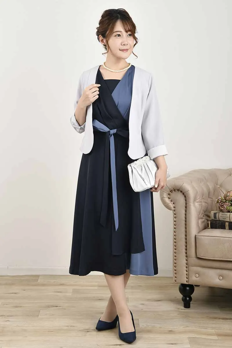 ブルー×ネイビーのカシュクールドレス