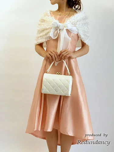 ビンクのフィッシュテールサテンドレス