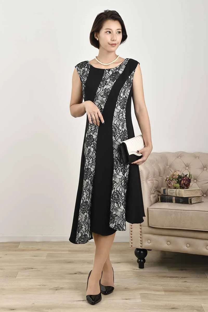 ブラックのレース切替ミディドレス