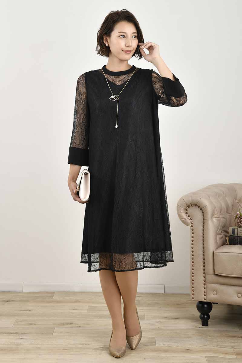 ブラックのシアーレースAラインドレス