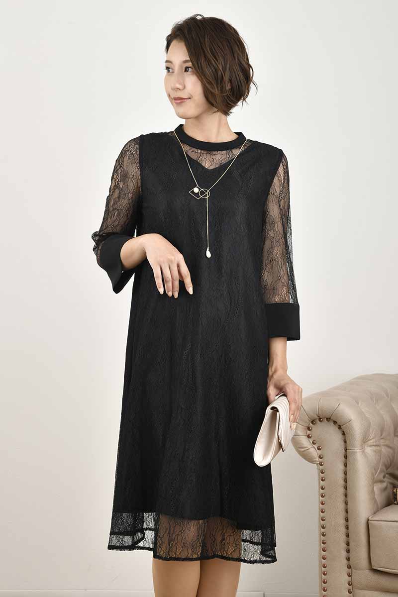 ブラックのシアーレースAラインドレス