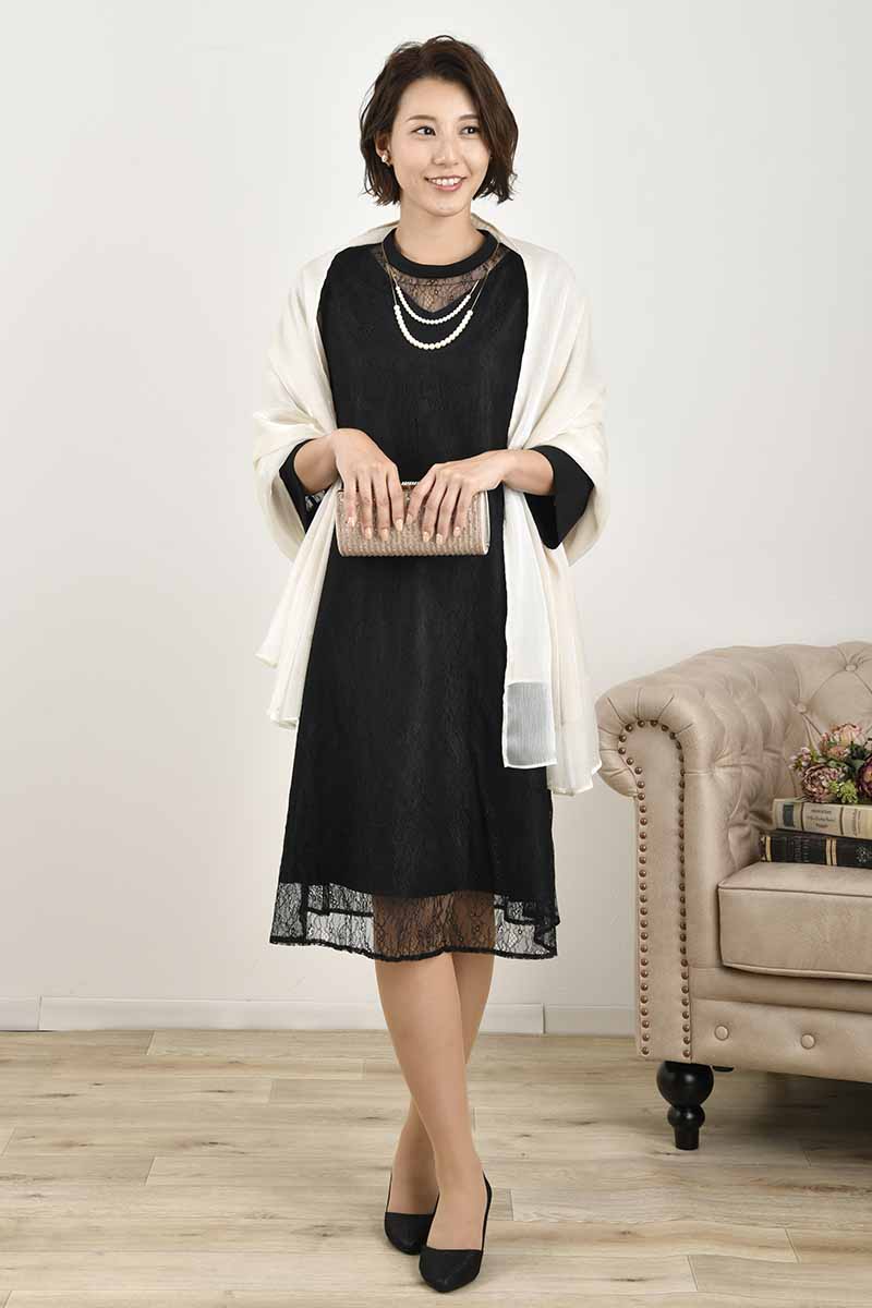 ブラックのシアーレースAラインドレス