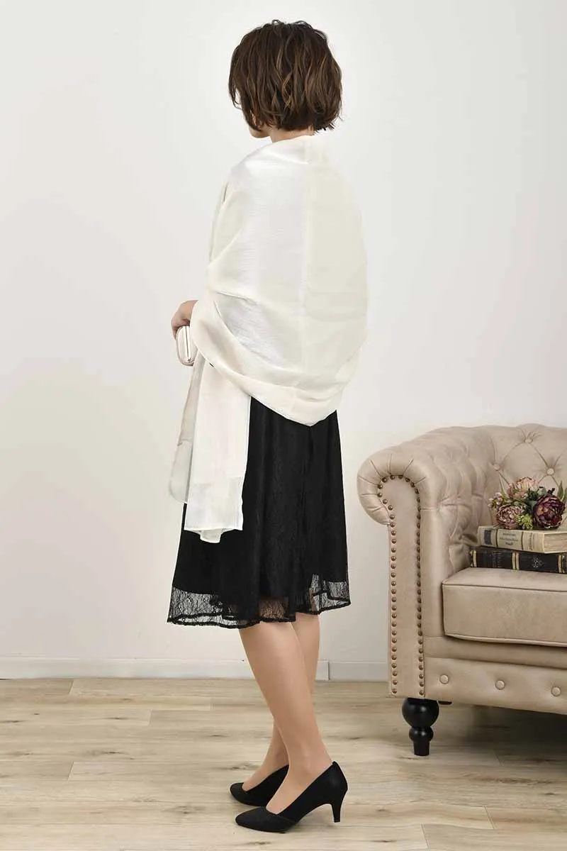 ブラックのシアーレースAラインドレス