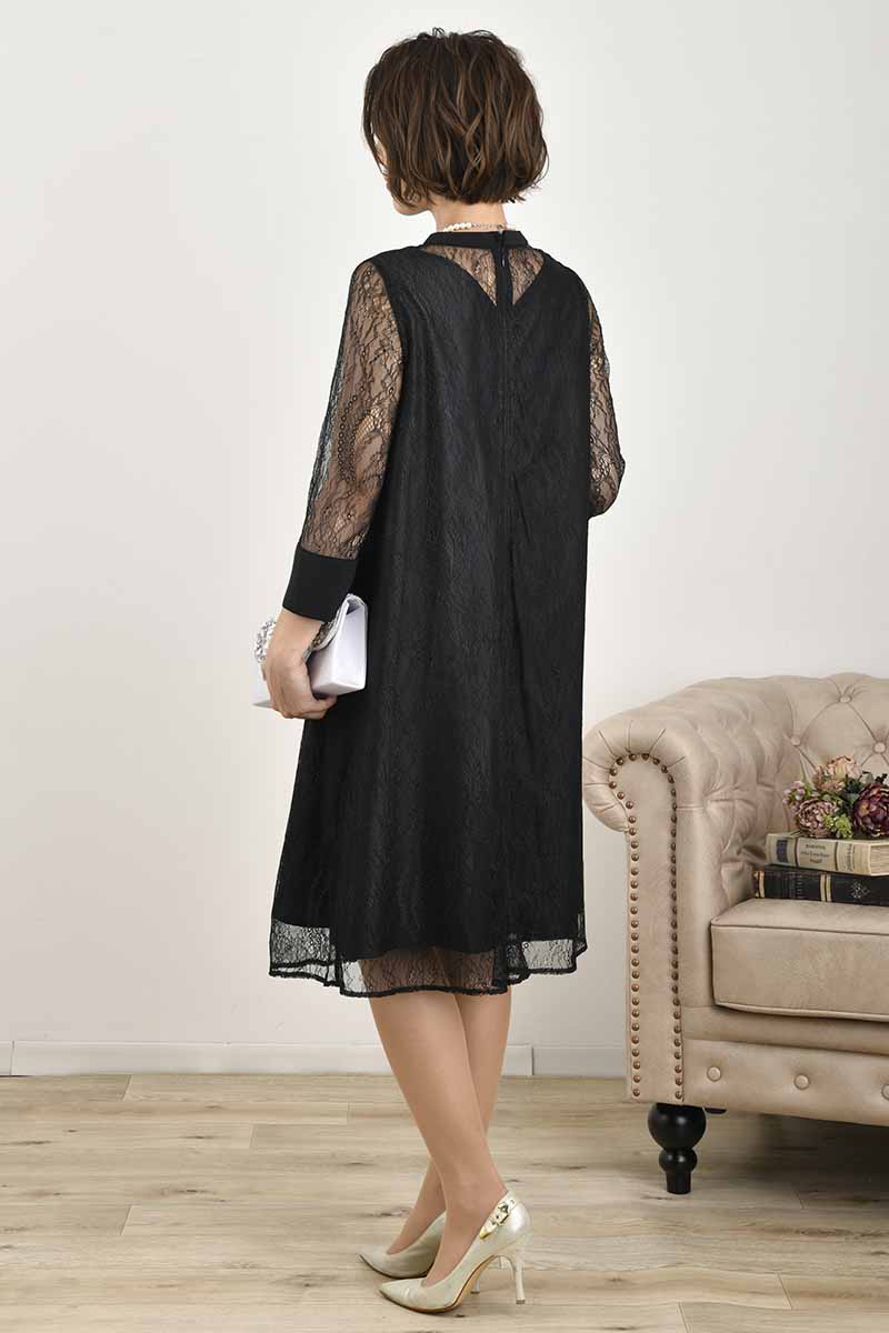 ブラックのシアーレースAラインドレス