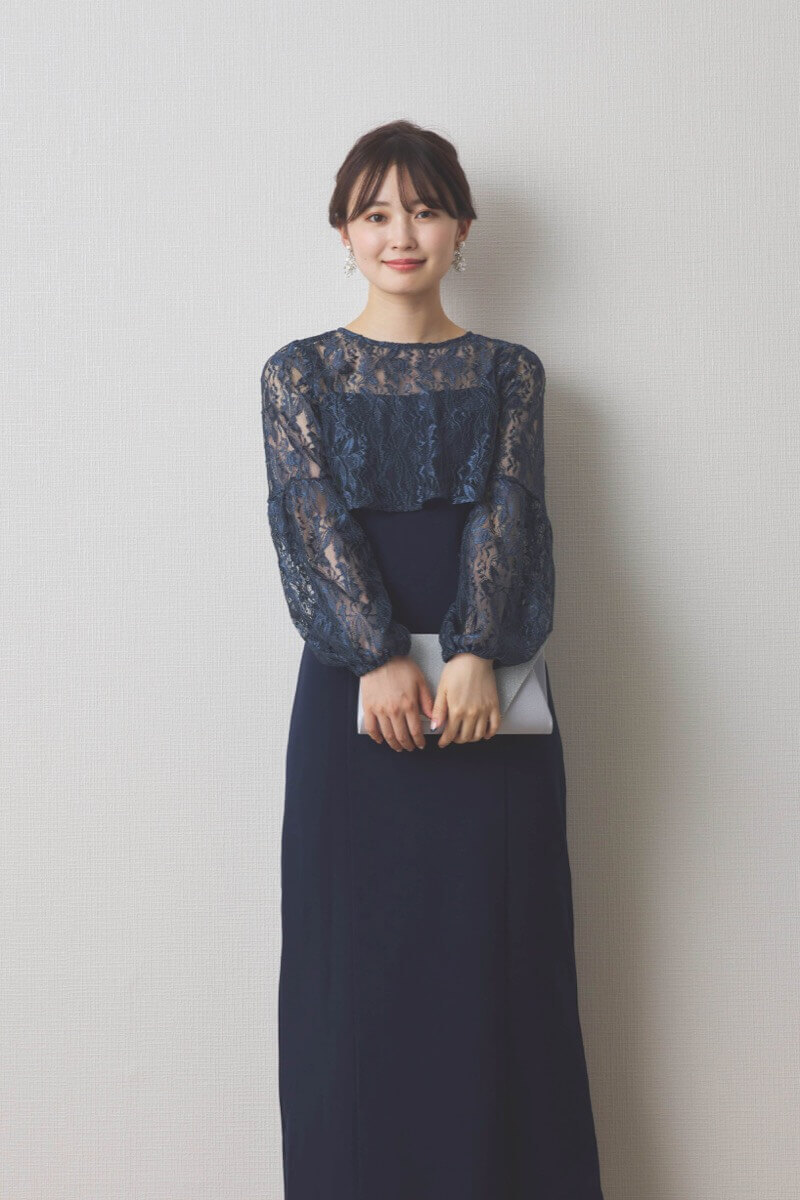 ネイビーのレースブラウス付きタイトラインドレス