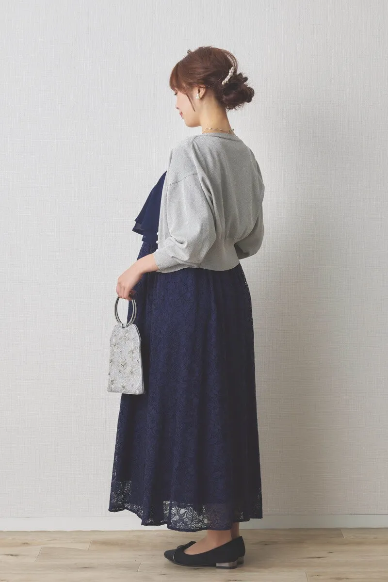 ネイビーの授乳口付きレーススカートドレス