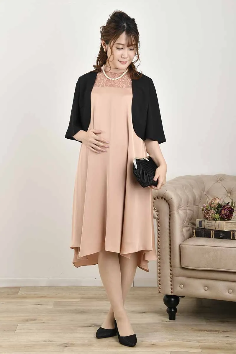 ピンクのデコルテレースAラインドレス