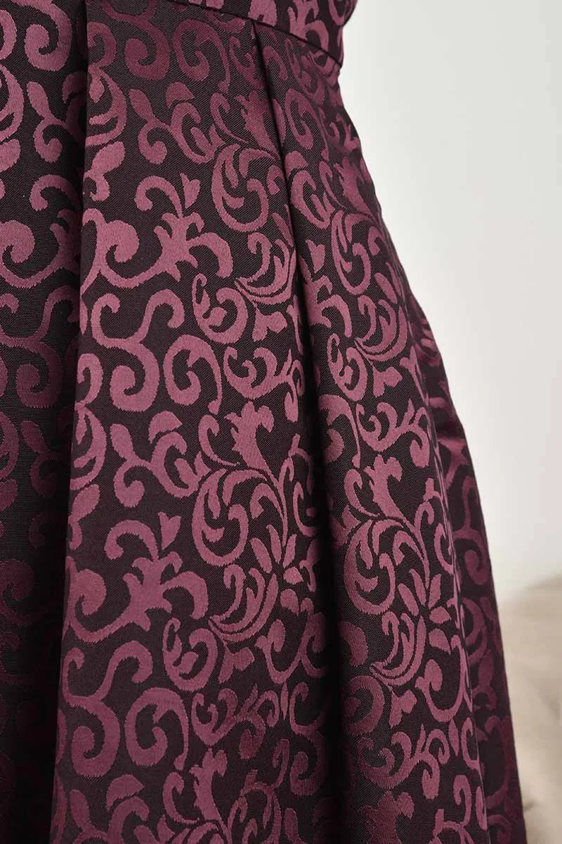 ワインレッドの2wayネックジャガードドレス