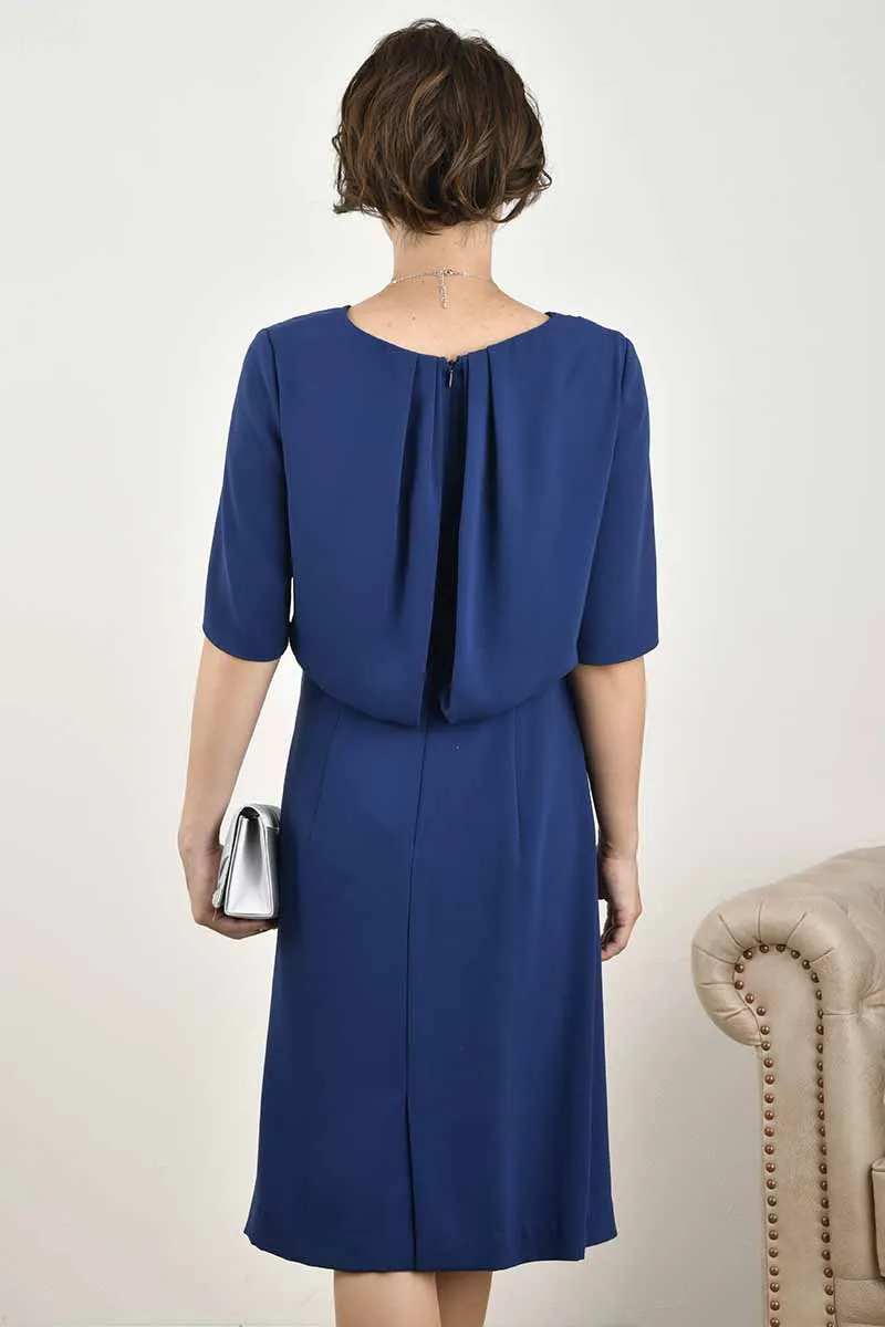 ブルーのゆったりスリーブドレープドレス