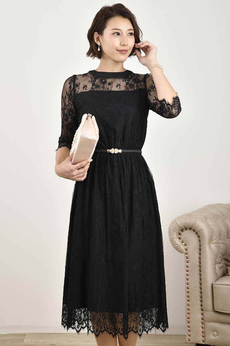 ブラックのクラシカルミックスレースドレス