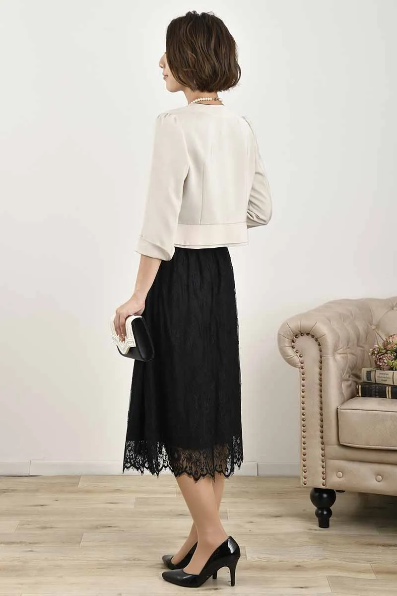 ブラックのクラシカルミックスレースドレス