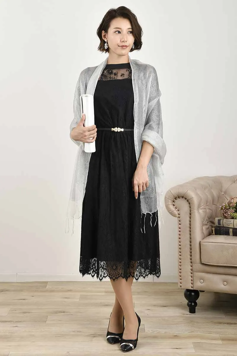ブラックのクラシカルミックスレースドレス