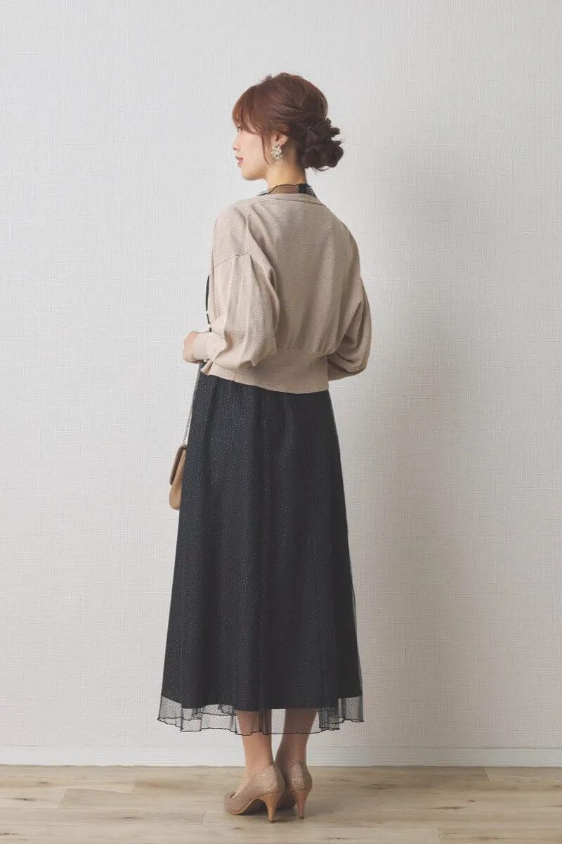 ブラックのシャイニーチュールドレス