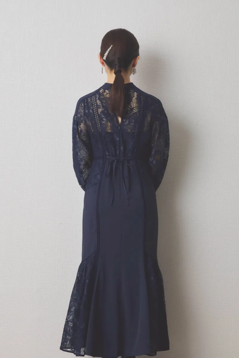 ネイビーのスイッチングレースマーメイドドレス