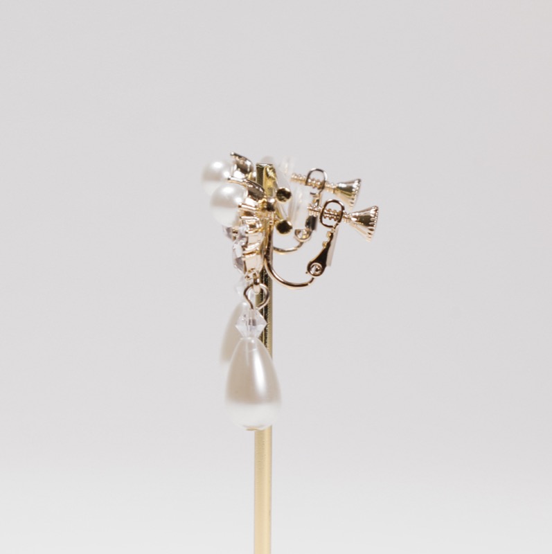 しずくパールイヤリング