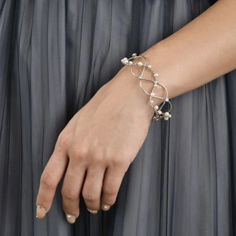 透かしシルバーバングル