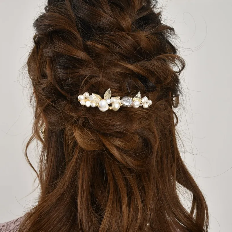 淡水パールとリーフのバレッタ