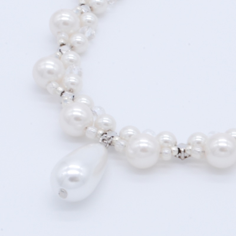 しずくパール付きネックレス