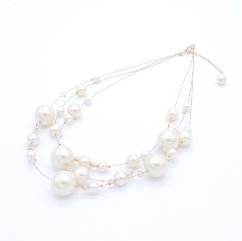 大小パールのゴールドワイヤーネックレス