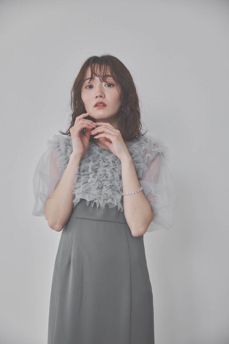 ブルーのチュールフリルアシンメトリードレス