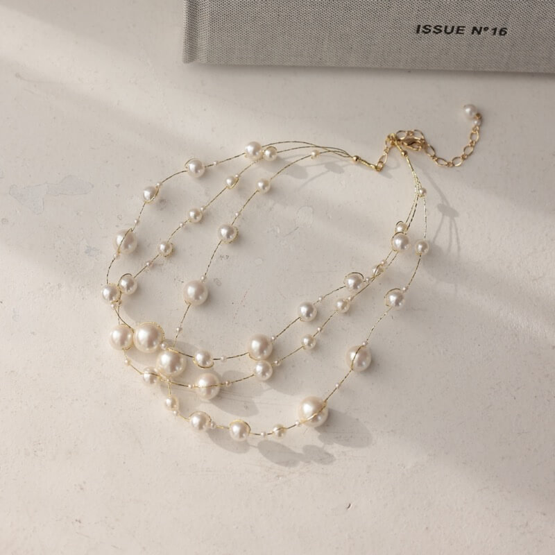 ゴールドチェーンのボリュームパールネックレス