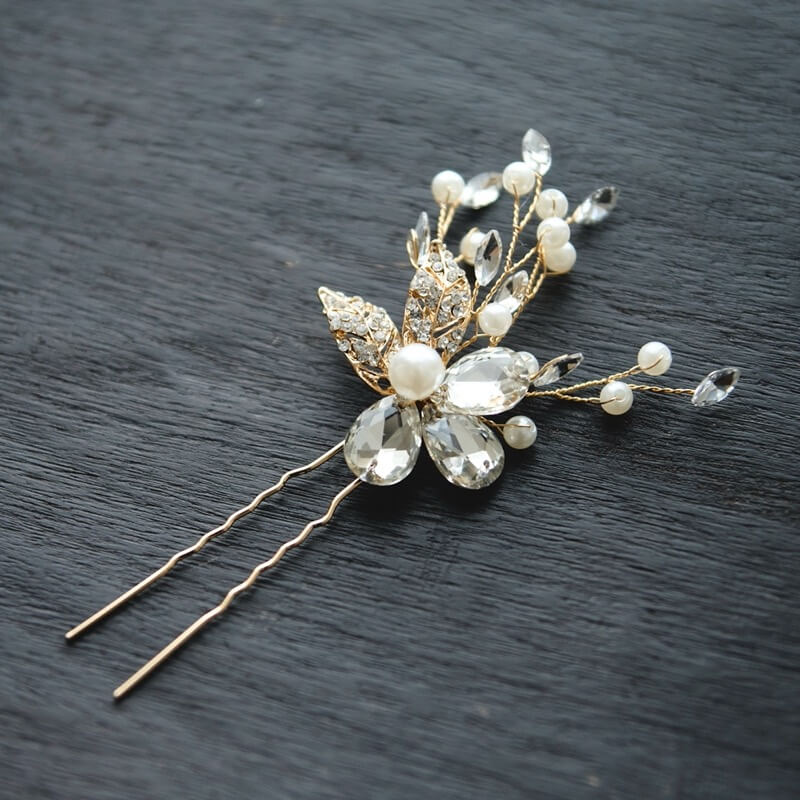 ゴールドのクリスタルブルームヘアピン