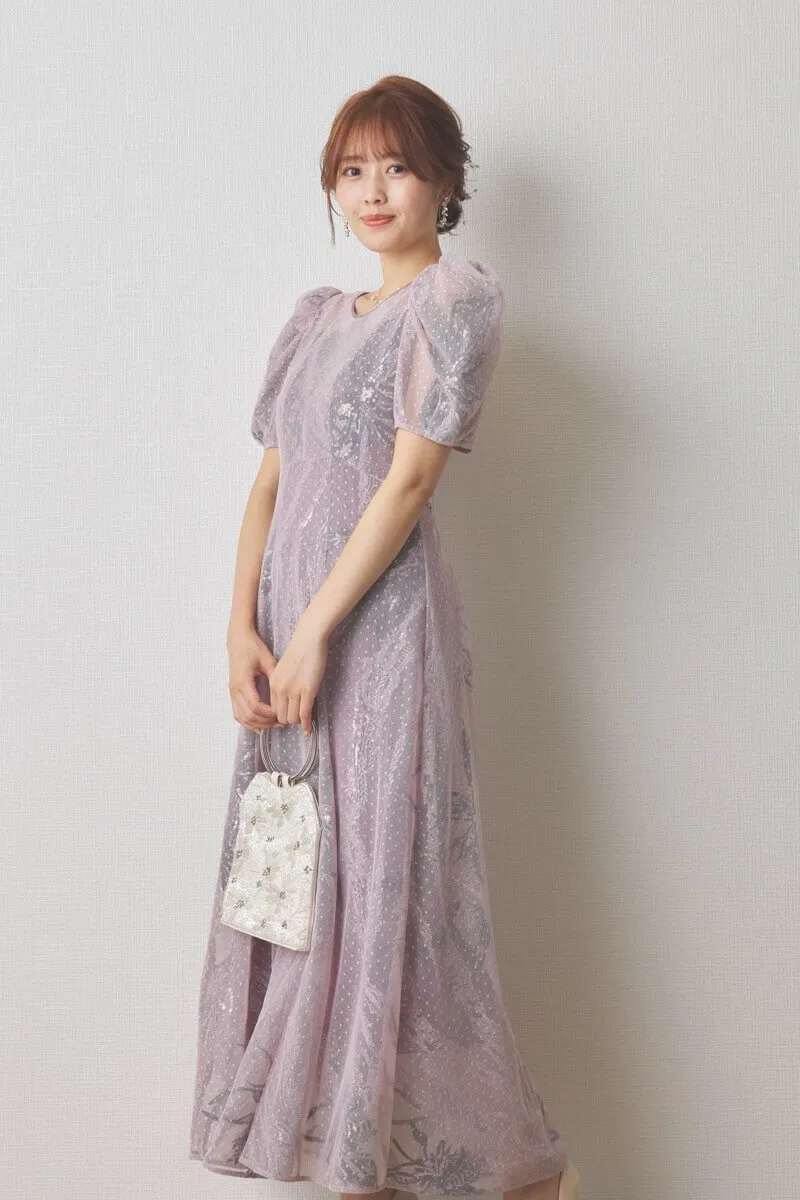 ラベンダーのバックオープンチュールドレス