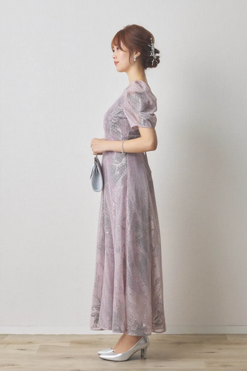 ラベンダーのバックオープンチュールドレス