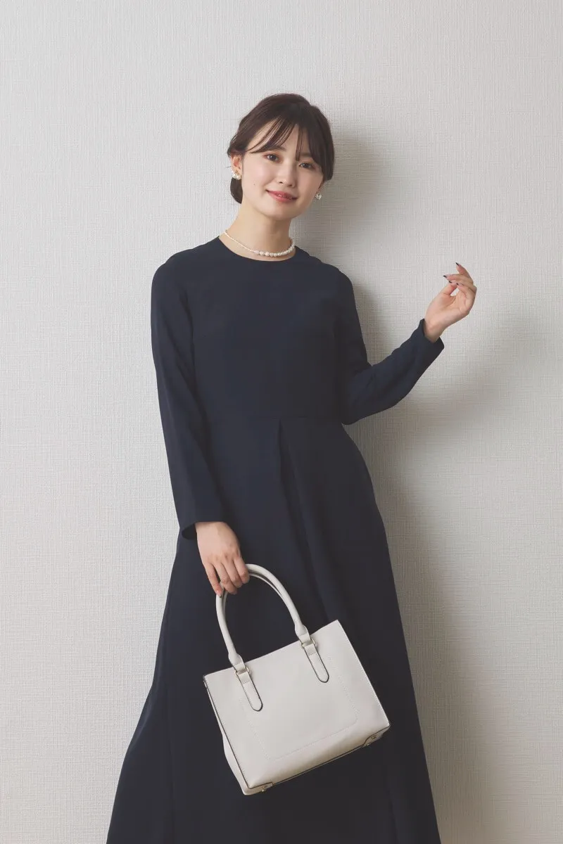 ネイビーのフリル付きボレロセレモニースーツセット