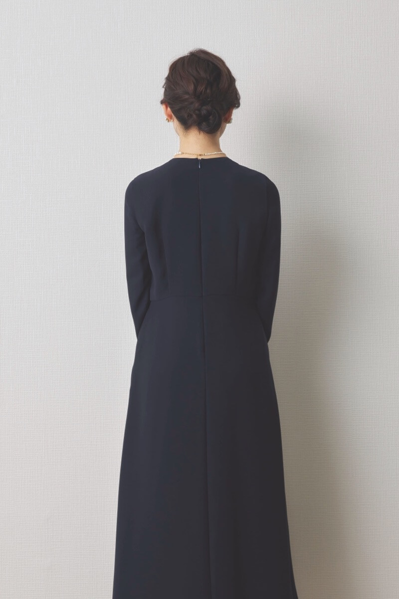 ネイビーのフリル付きボレロセレモニースーツセット