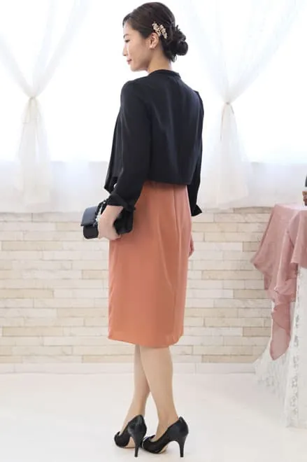 オレンジのカシュクール風タック入りドレス