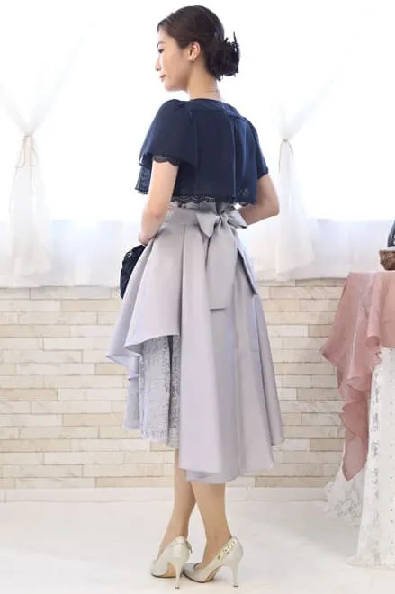 シルバーのポイントレースウエストリボン付きドレス