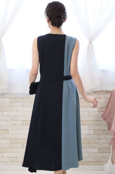 ネイビー×ブルーの配色フィッシュテールドレス