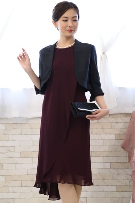 ワインレッドのドレープシフォンドレス