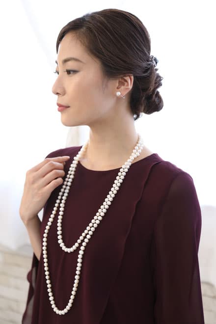 ワインレッドのドレープシフォンドレス