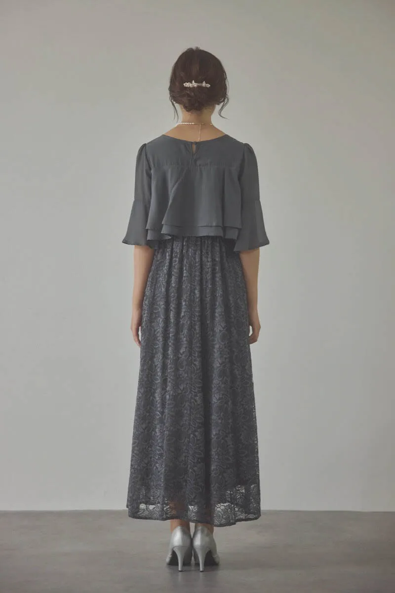 チャコールグレーの授乳口付きレーススカートドレス