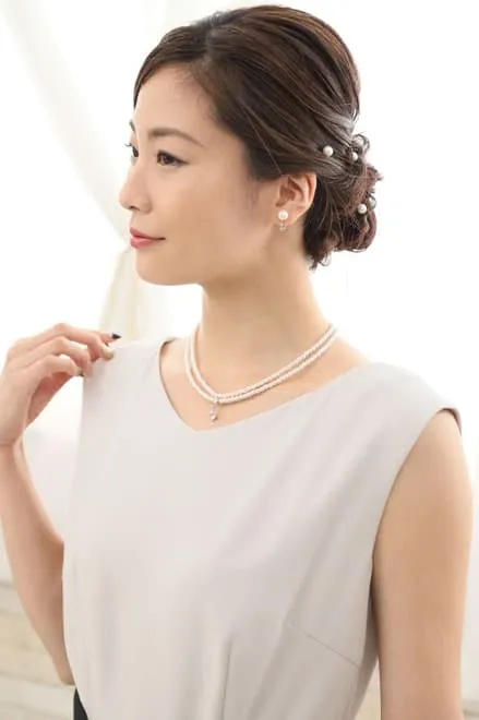 グレーのウエスト切替え花柄レースドレス