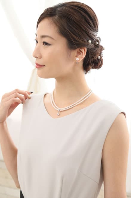 グレーのウエスト切替え花柄レースドレス