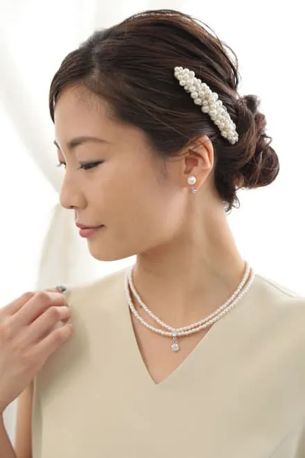 グリーンの花柄Vネックドレス