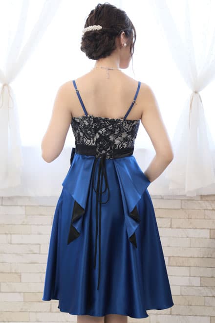 ブルーのハイウエスト切替サテンドレス