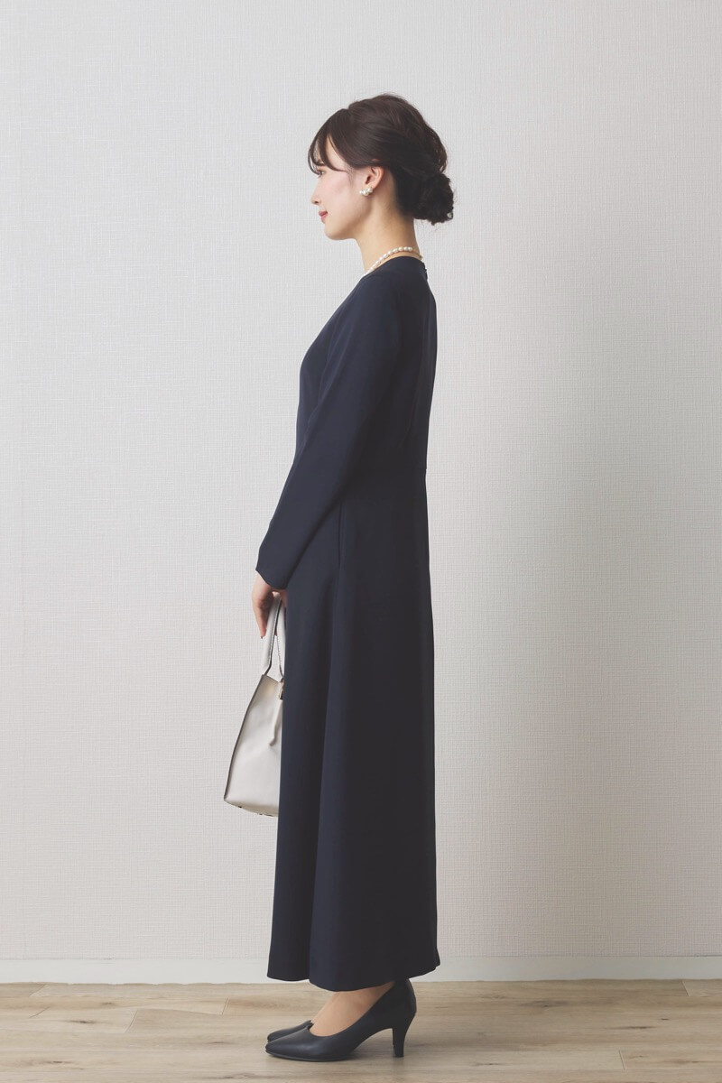 ネイビーのフリル付きボレロセレモニースーツセット