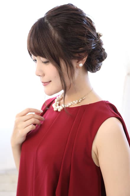 レッドの2wayケープ付きノースリーブドレス