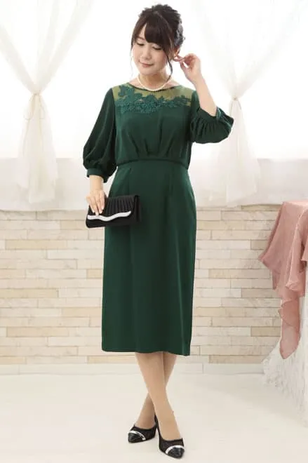 グリーンの花柄レースボリュームスリーブドレス