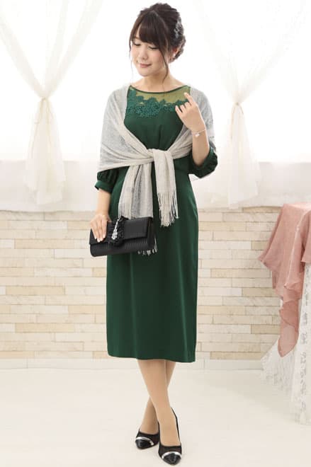 グリーンの花柄レースボリュームスリーブドレス