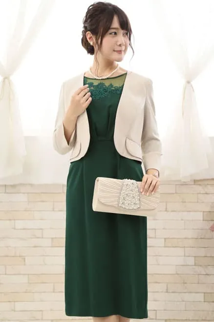 グリーンの花柄レースボリュームスリーブドレス