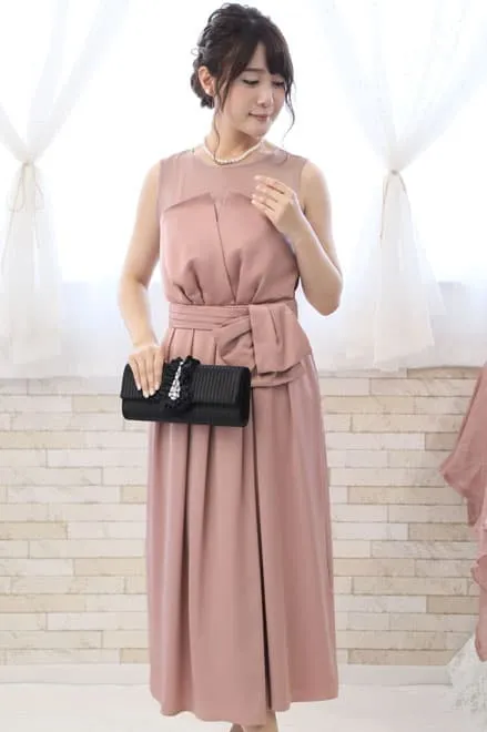 ピンクのビスチェ風ロングドレス